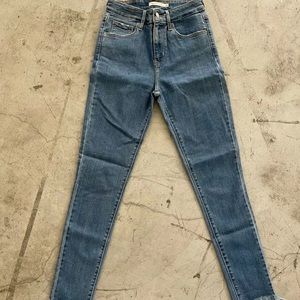 Womens Levis 721 High Rise size 25 Skinny Jeans Blue New without tags